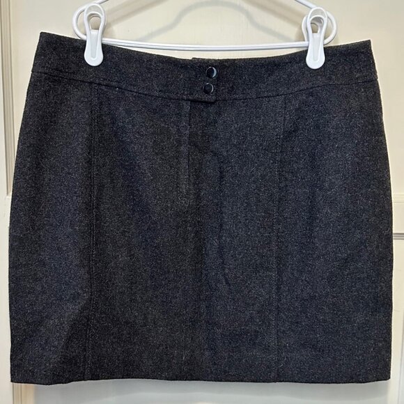 SALE 2/25 NWT - H&M Dark Grey Wool Mini Skirt- Size 10 - Picture 2 of 5